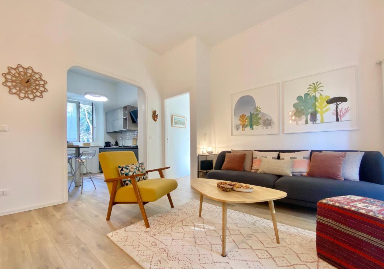 Casaviva-Stylish Trilo With Ac-Shared Pool-Parking Apartment Genoa Exterior photo